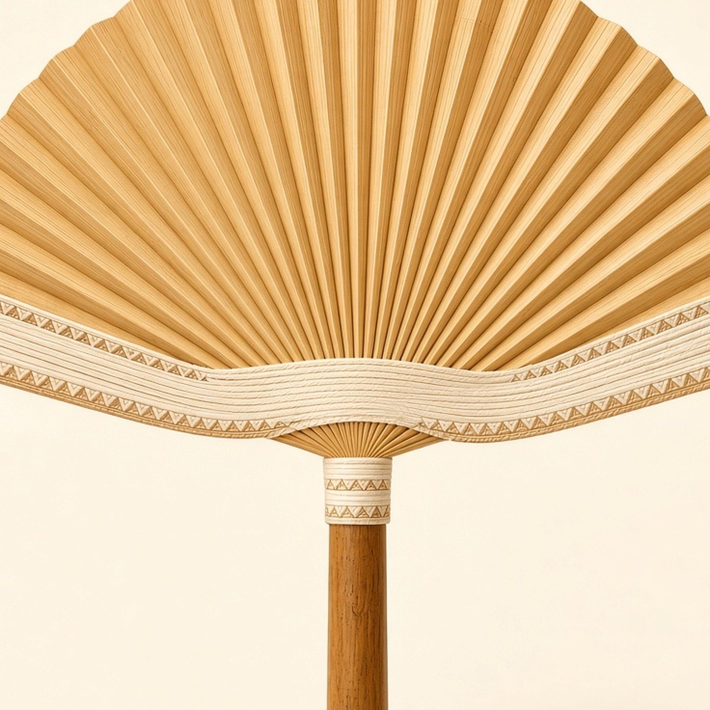 Bamboo hand fan